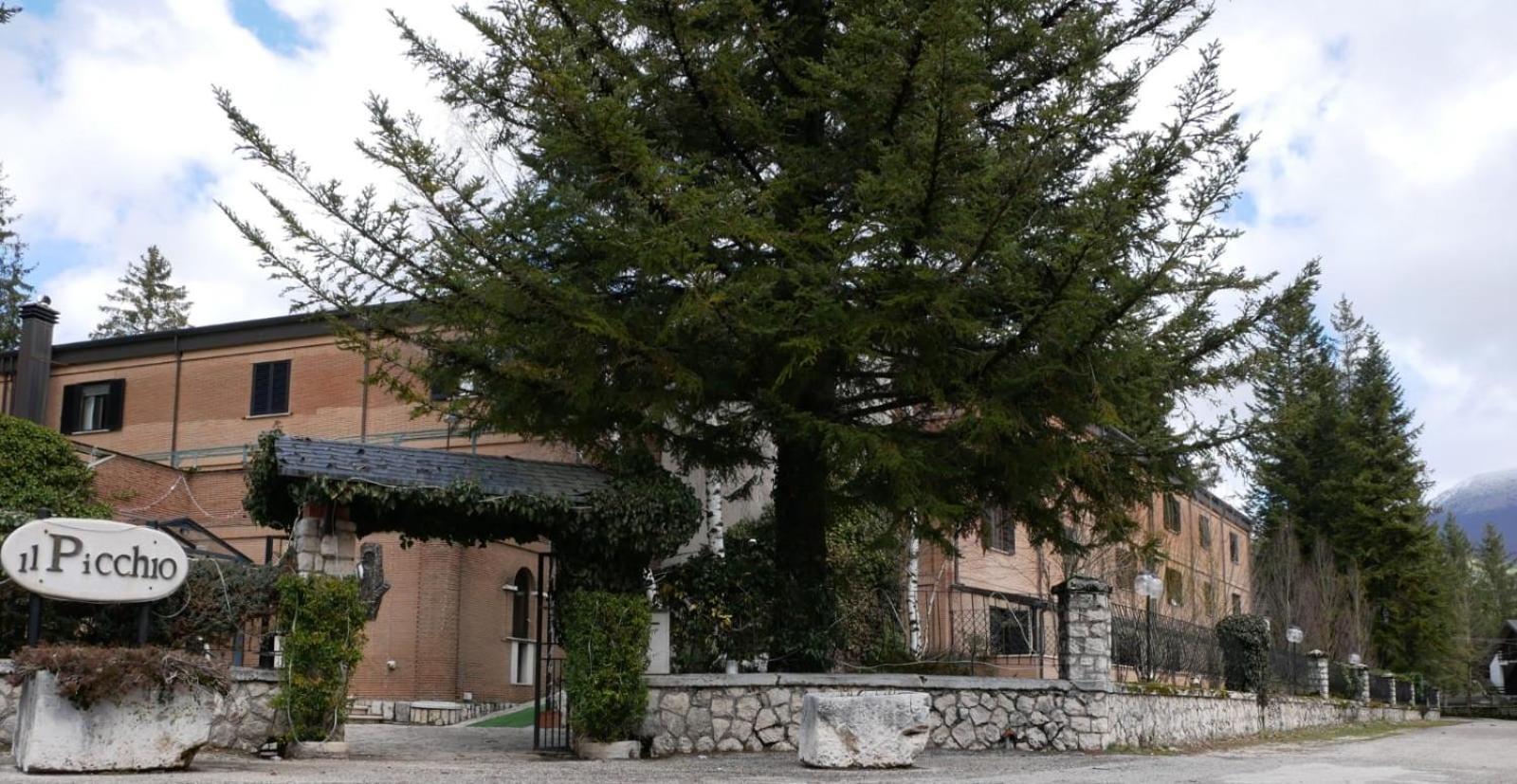 Lh Albergo Il Picchio بيسكاسيرولي المظهر الخارجي الصورة