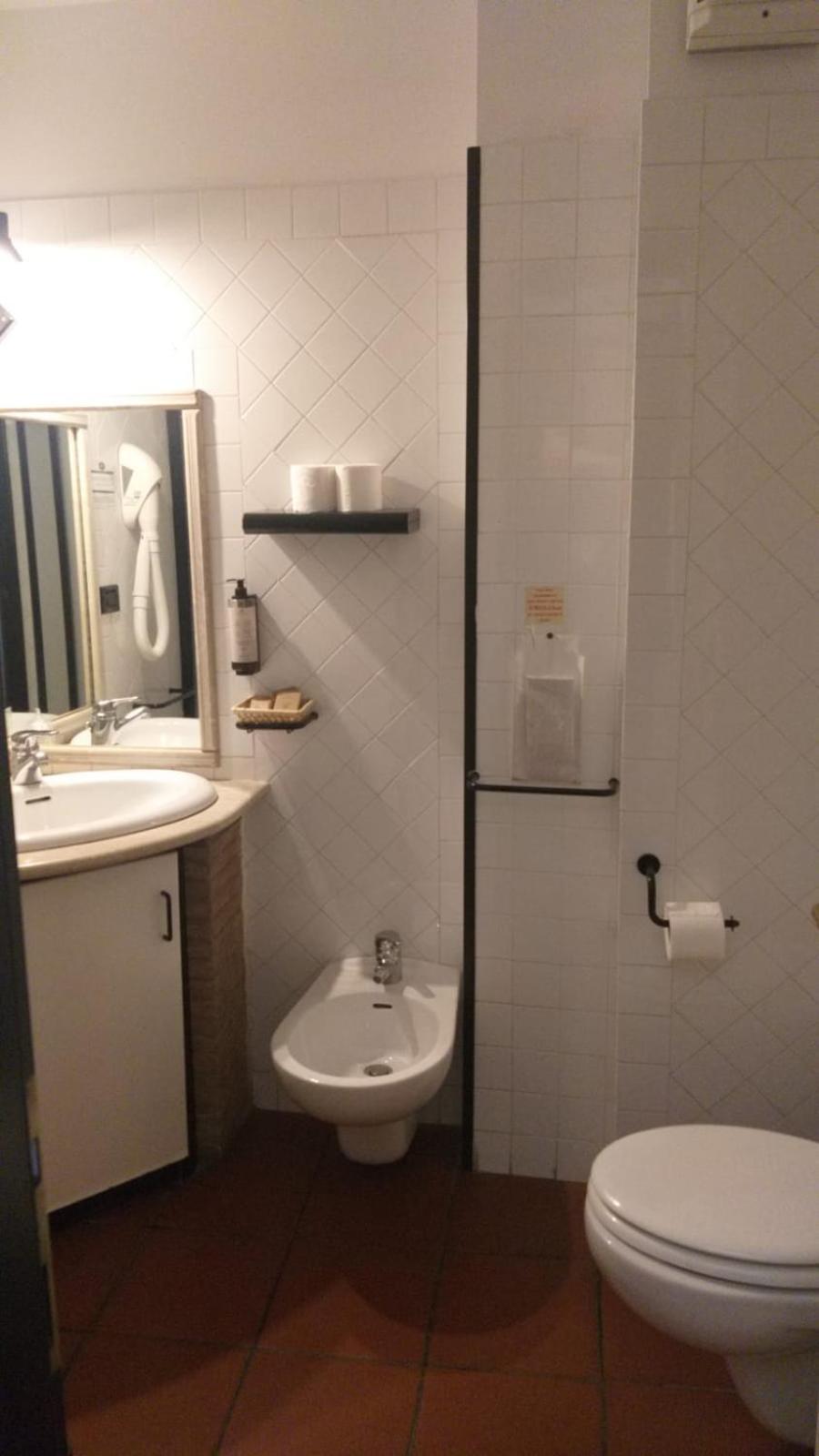 Lh Albergo Il Picchio بيسكاسيرولي المظهر الخارجي الصورة