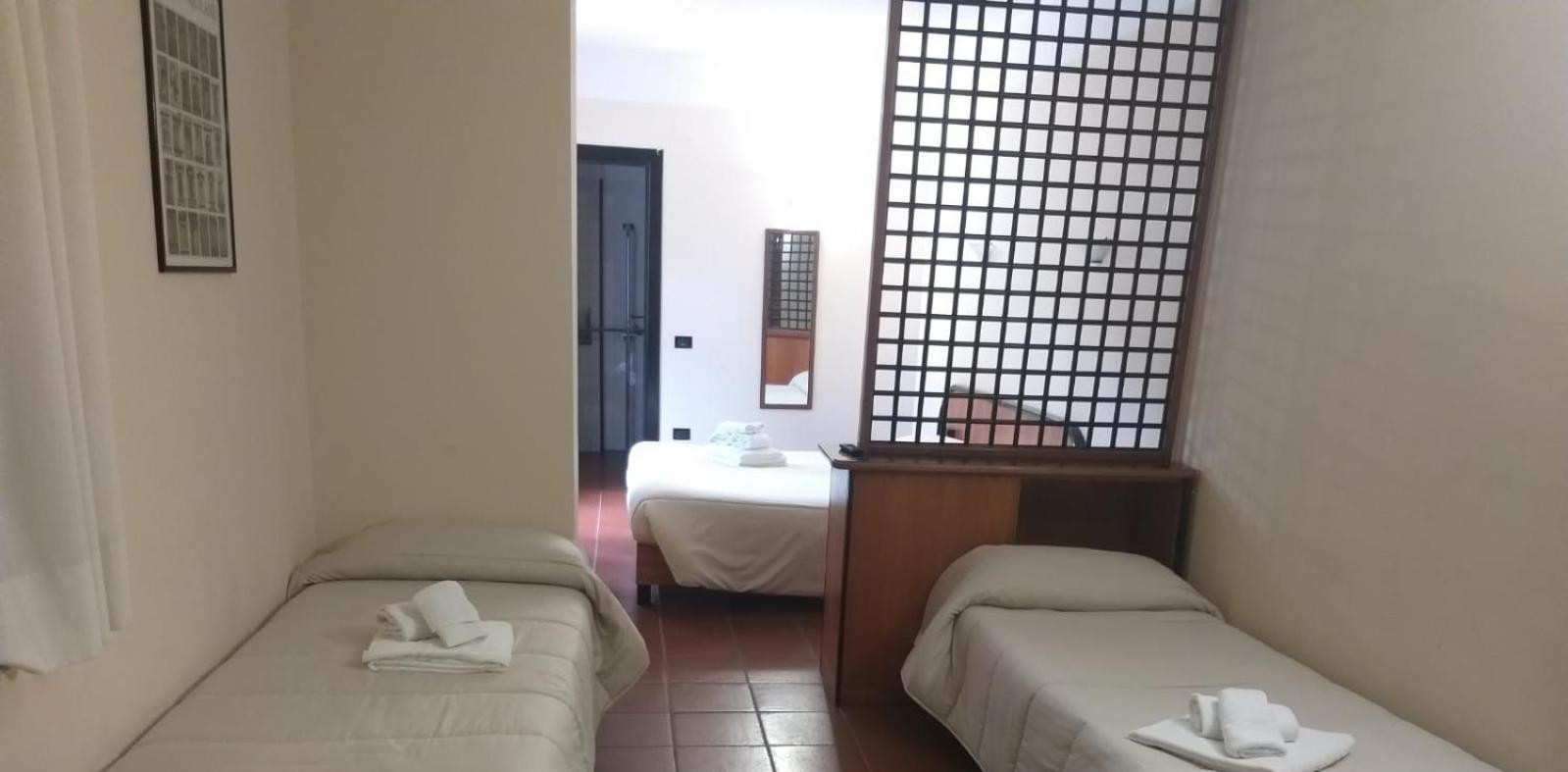 Lh Albergo Il Picchio بيسكاسيرولي المظهر الخارجي الصورة